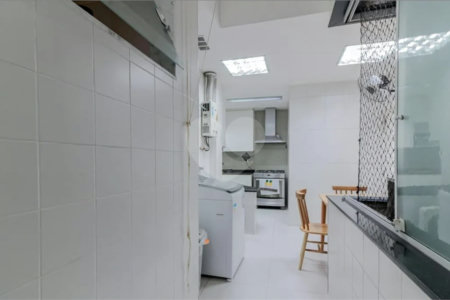 Apartamento à venda com 4 quartos, sendo 1 suíte,  em Copacabana, Rio de Janeiro, RJ