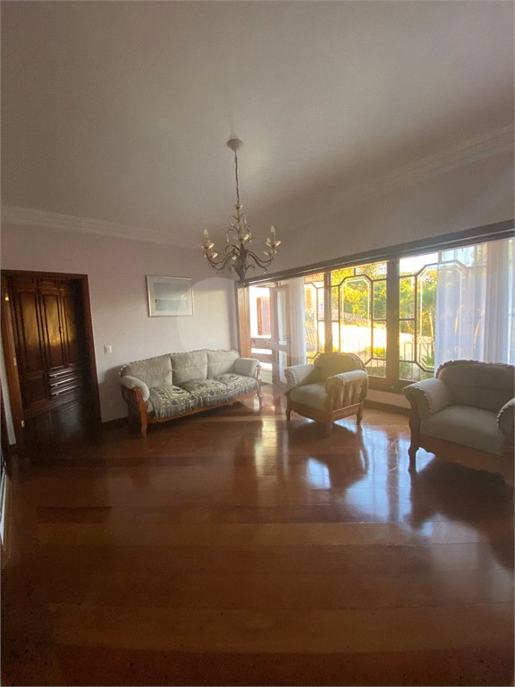 Casa à venda com 3 quartos, sendo 4 suítes,  no condomínio Estância Marambaia, Vinhedo - SP