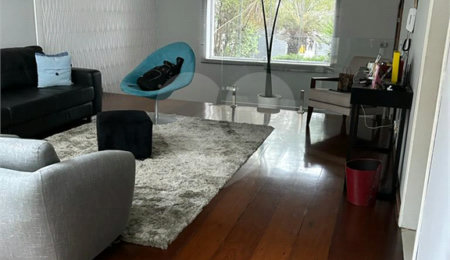 Casa à venda com 3 quartos, sendo 1 suíte,  em Vila Vitória, Mogi das Cruzes, SP
