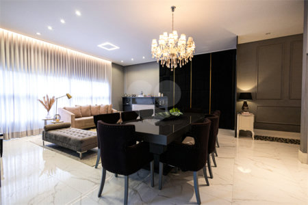 Apartamento à venda com 5 quartos, sendo 4 suítes,  em Parque Reboucas, São Paulo, SP