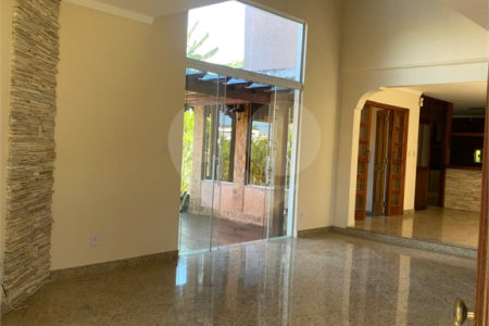 Casa à venda com 4 quartos, sendo 2 suítes, em Ubatiba, Maricá, RJ
