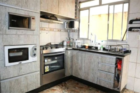 Casa à venda com 3 quartos, sendo 1 suíte,  em Vila Nova Carolina, São Paulo, SP