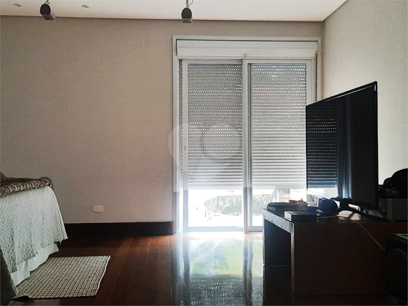 Sobrado à venda com 4 quartos, sendo 2 suítes,  em Bela Aliança, São Paulo, SP