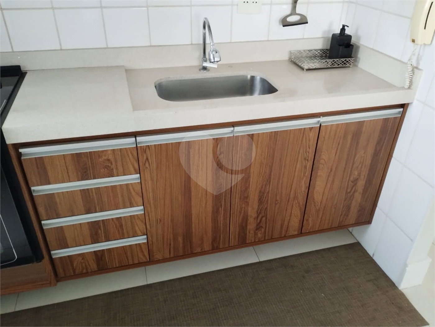 Apartamento para alugar com 2 quartos, sendo 1 suíte, em Vila Invernada, São Paulo, SP