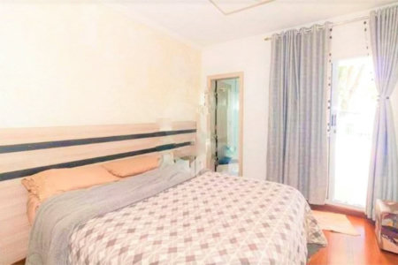 Sobrado à venda com 4 quartos, sendo 3 suítes,  em Vila Mazzei, São Paulo, SP