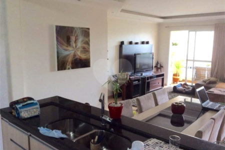 Apartamento à venda com 3 quartos, sendo 1 suíte,  em Vila Progredior, São Paulo, SP