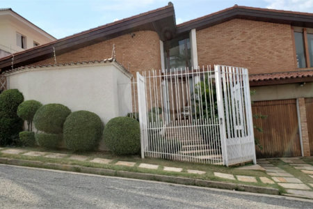 Casa de Vila à venda com 3 quartos, sendo 2 suítes, em Jardim Emília, Sorocaba, SP