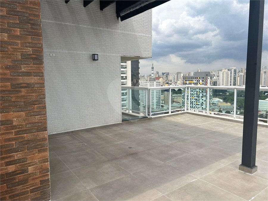 Cobertura à venda ou para alugar com 2 quartos, sendo 1 suíte, em Várzea da Barra Funda, São Paulo, SP
