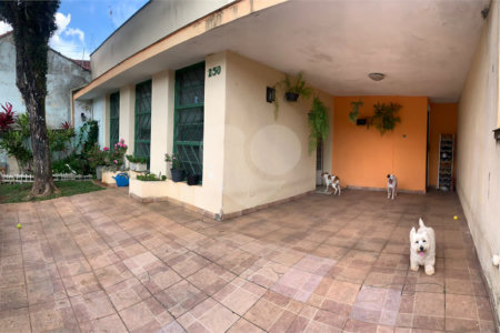 Casa Térrea à venda com 4 quartos, sendo 2 suítes,  no Centro, Mogi das Cruzes, SP