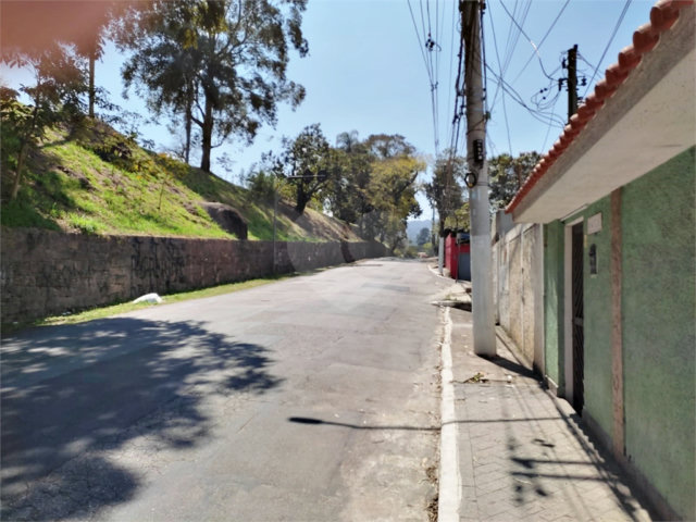 Casa Térrea à venda com 3 quartos em Horto, São Paulo, SP