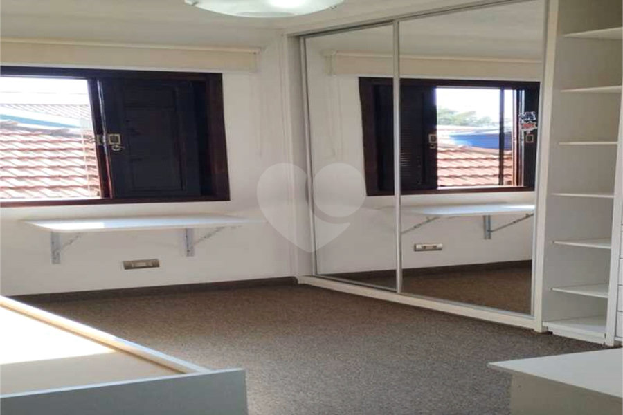 Sobrado à venda com 3 quartos, sendo 1 suíte, em Vila Medeiros, São Paulo, SP