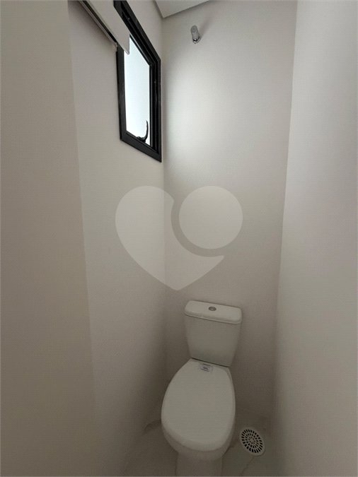 Sobrado à venda com 3 quartos, sendo 1 suíte, em Sítio da Figueira, São Paulo, SP