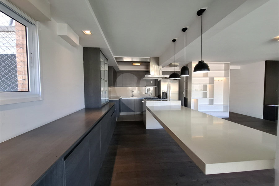 Apartamento à venda com 3 suítes em Lapa, São Paulo, SP