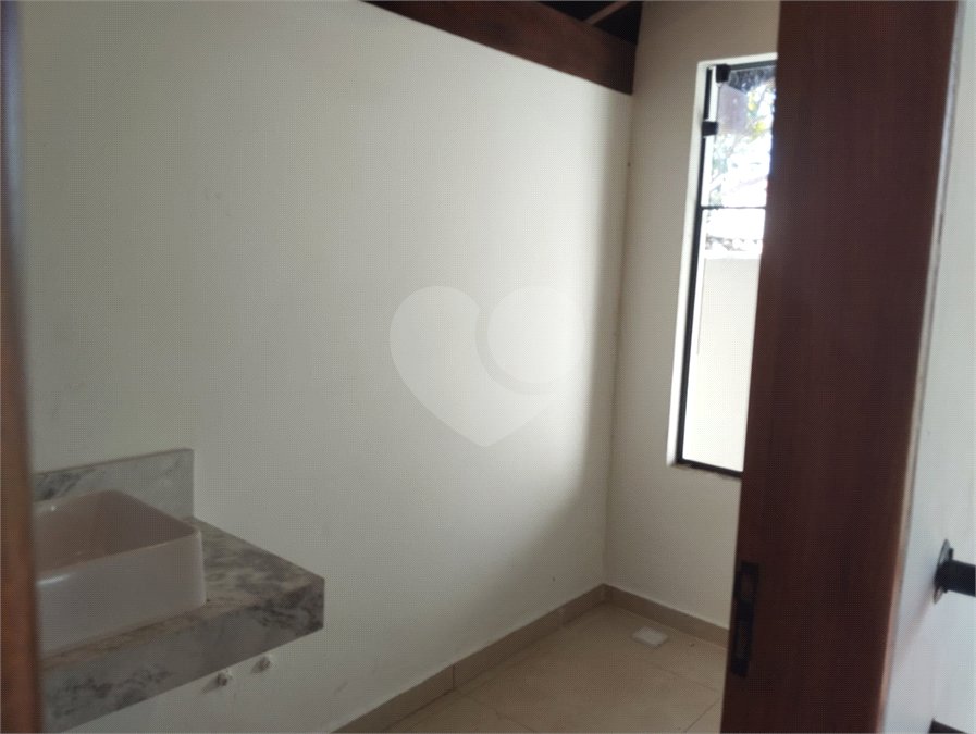 Casa à venda com 3 quartos, sendo 2 suítes, em Vila Harmonia, Araraquara, SP