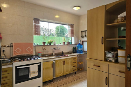 Casa à venda com 4 quartos, sendo 3 suítes, em Jardim Tapajós, Atibaia, SP