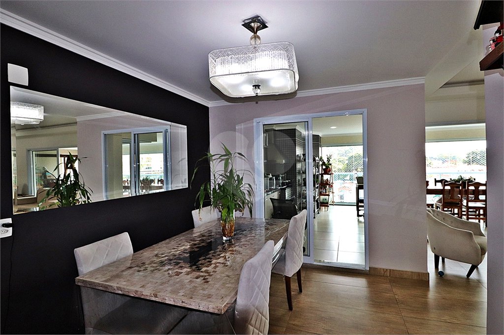 Apartamento à venda com 3 suítes em Santa Teresinha, São Paulo, SP