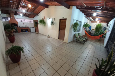 Sobrado à venda com 3 quartos em Sumaré, São Paulo, SP