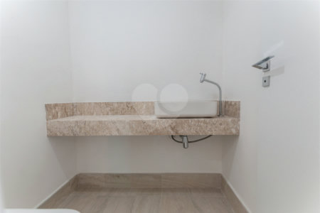 Apartamento à venda com 2 suítes em Vila Mariana, São Paulo, SP
