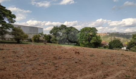 Terreno à venda em Pinheirinho, Vinhedo, SP