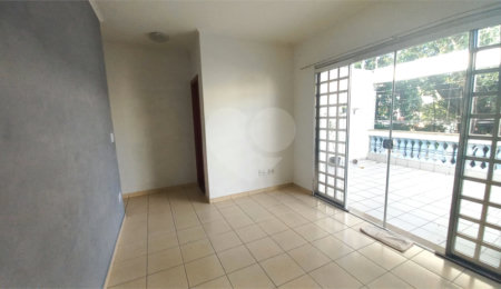 Casa para alugar com 3 quartos, sendo 1 suíte,  em Jardim Bonfiglioli, São Paulo, SP