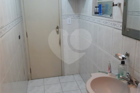 Casa Térrea à venda com 4 quartos em Vila Ernesto, São Paulo, SP