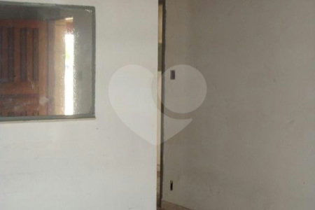 Casa Térrea à venda com 3 quartos em Vila Cordeiro, São Paulo, SP