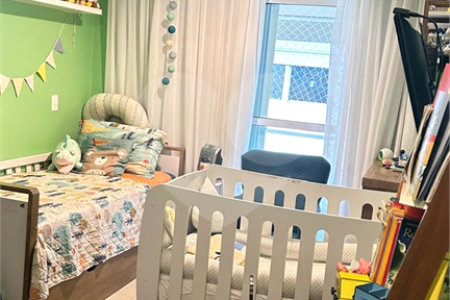 Sobrado à venda com 2 suítes em Jardim Rubi, Mogi das Cruzes, SP