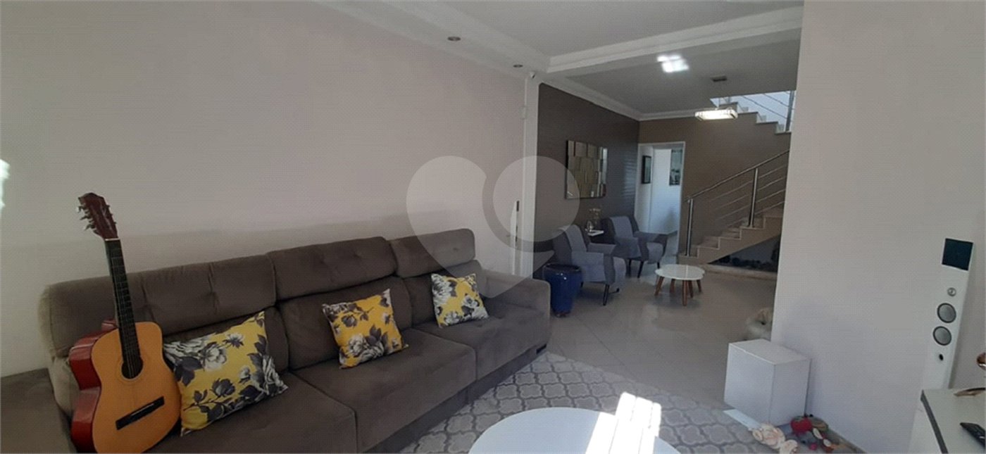 Sobrado à venda com 3 quartos, sendo 1 suíte, em Jaçanã, São Paulo, SP