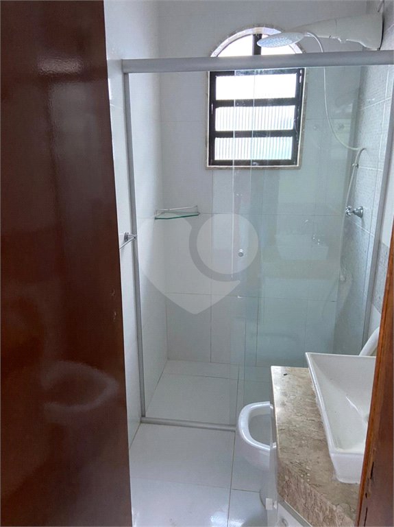 Casa à venda com 4 quartos, sendo 2 suítes,  no Centro, Serra Negra, SP