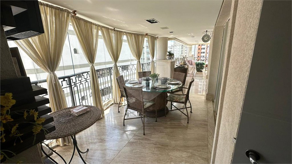 Apartamento à venda com 4 quartos, sendo 3 suítes,  em Santana, São Paulo, SP