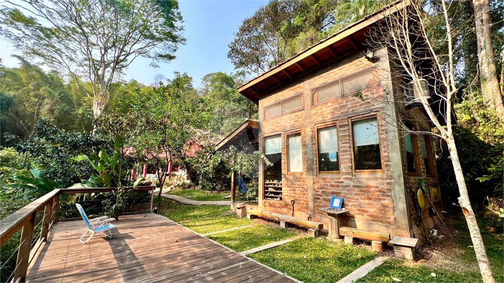 Casa à venda com 4 quartos, sendo 1 suíte, em Serra da Cantareira, Mairiporã, SP