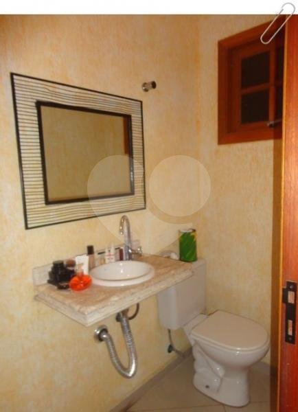 Casa à venda com 3 quartos, sendo 1 suíte,  em Parque Monte Alegre, Taboão da Serra, SP