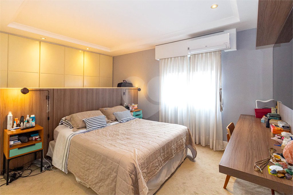 Cobertura à venda com 3 quartos, sendo 2 suítes,  em Pinheiros, São Paulo, SP