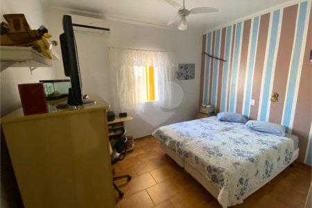 Casa à venda com 5 quartos, sendo 3 suítes, em Vila Almeida, Indaiatuba, SP