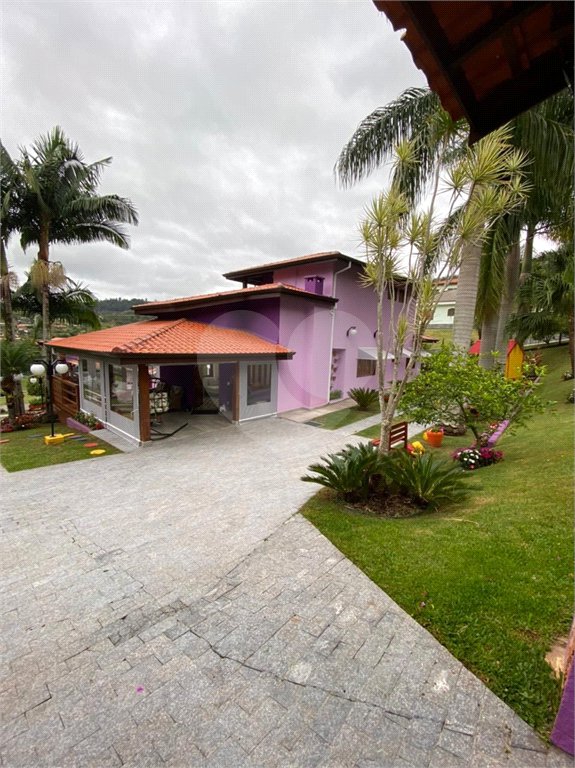 Casa à venda com 7 suítes no condomínio Capela do Barreiro, Itatiba - SP