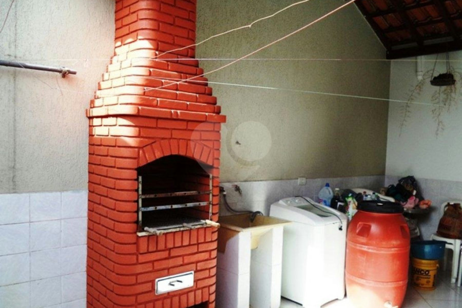 Sobrado à venda com 3 quartos, sendo 1 suíte, em Tremembé, São Paulo, SP