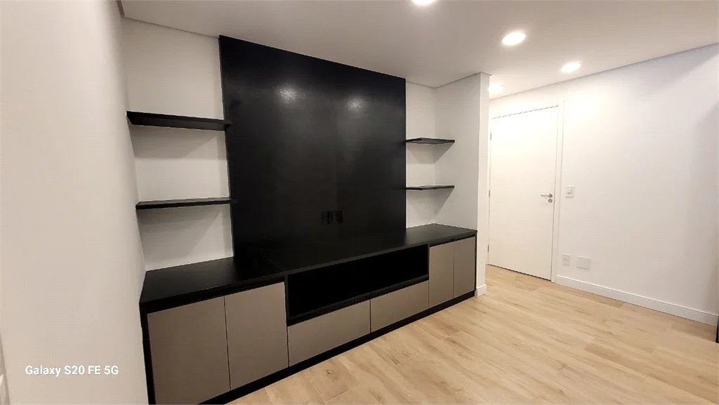 Apartamento à venda com 2 quartos, sendo 1 suíte,  em Vila Ipojuca, São Paulo, SP