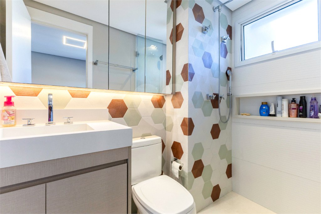 Apartamento à venda com 3 suítes em Indianópolis, São Paulo, SP