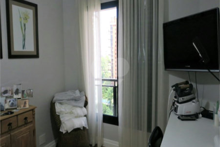Apartamento à venda com 3 quartos, sendo 2 suítes, em Jardim Parque Morumbi, São Paulo, SP