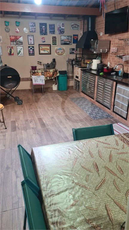 Casa à venda com 2 quartos em Vila dos Remédios, São Paulo, SP