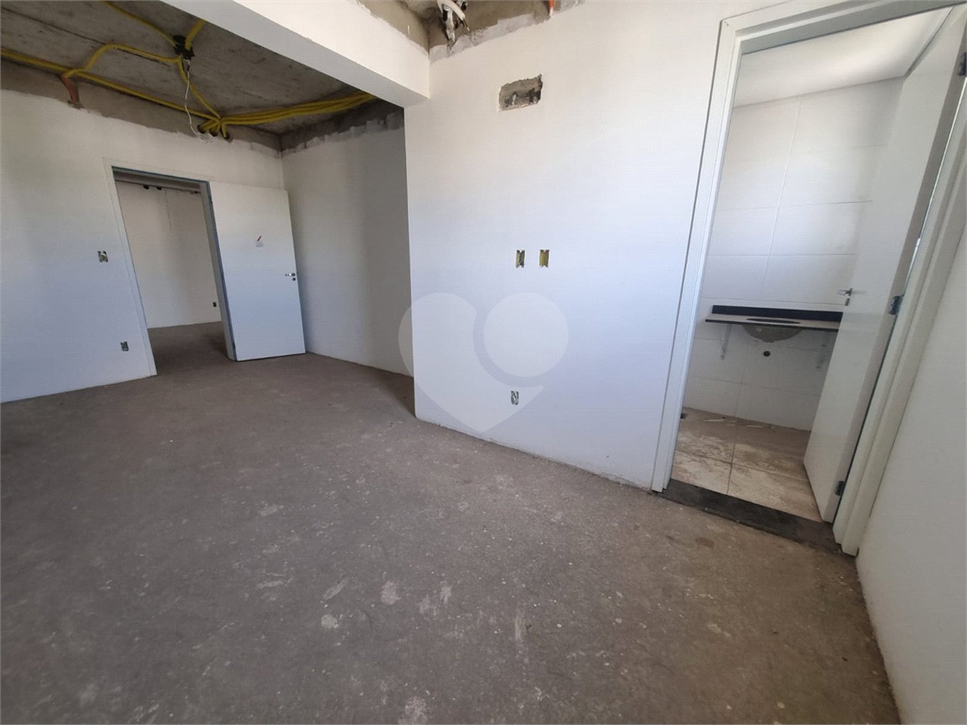 Cobertura à venda com 4 quartos, sendo 3 suítes, em Jardim Judith, Sorocaba, SP
