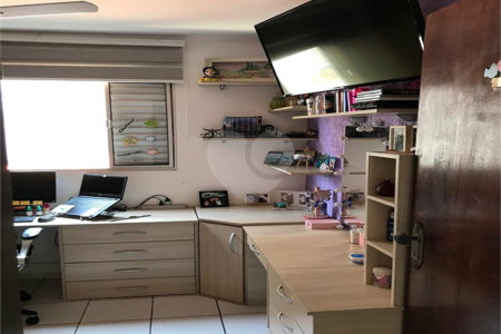 Casa à venda com 6 quartos em Jardim Santa Clara, Guarulhos, SP