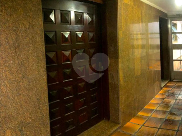 Sobrado à venda com 3 quartos em Vila Guilherme, São Paulo, SP