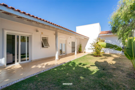 Casa à venda com 3 quartos, sendo 1 suíte,  no condomínio Vinhas da Vista Alegre - Lado Sede, Vinhedo - SP