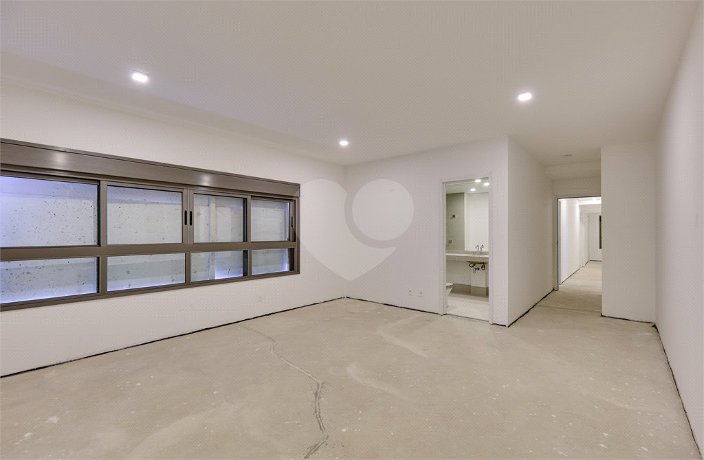 Apartamento à venda com 4 suítes em Campo Belo, São Paulo, SP