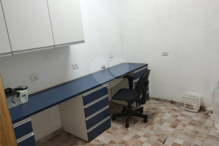 Sobrado à venda com 3 quartos, sendo 1 suíte,  em Jardim Varan, Suzano, SP