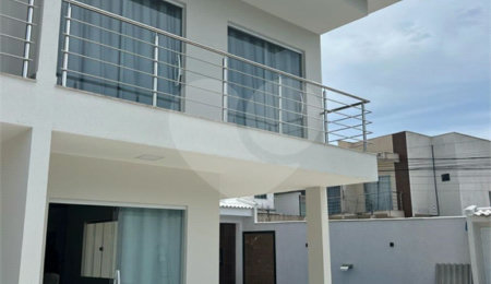 Duplex à venda com 3 quartos, sendo 1 suíte,  em Taperapuan, Porto Seguro, BA