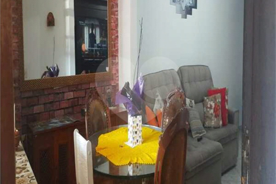 Sobrado à venda com 3 quartos, sendo 1 suíte, em Jardim Virginia Bianca, São Paulo, SP