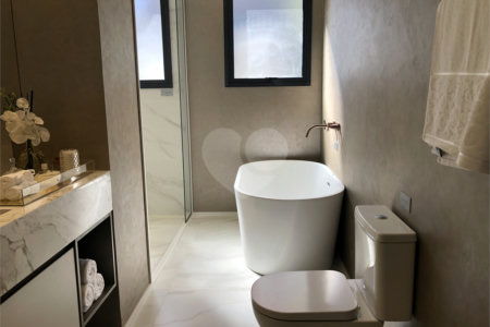Apartamento à venda com 5 quartos, sendo 4 suítes, em Pinheiros, São Paulo, SP