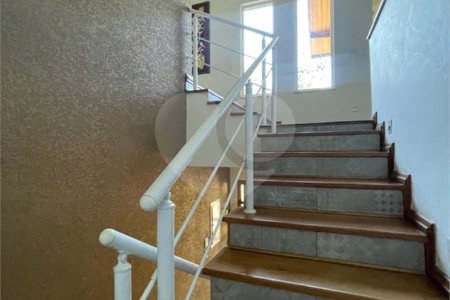 Casa à venda com 4 quartos, sendo 3 suítes, em Cidade Satélite, Atibaia, SP